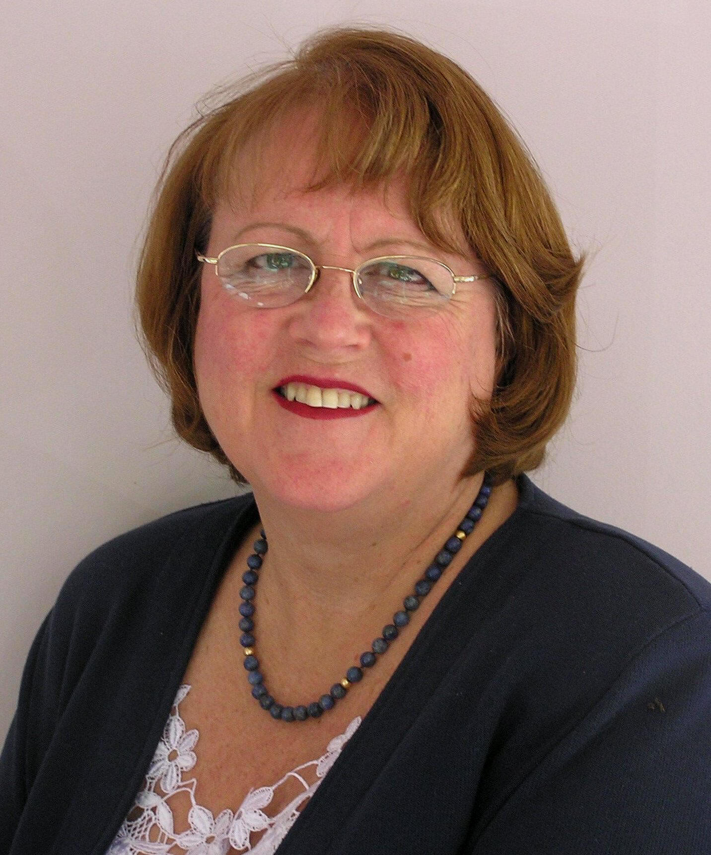 Dr Nancy Morgan